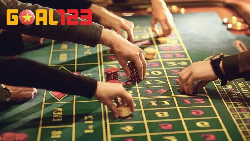 Cách Chơi Roulette Chi Tiết Cho Tân Binh, Thắng Dễ Bất Ngờ 3 Anh em mới chơi nên chọn các cửa có xác suất 50%